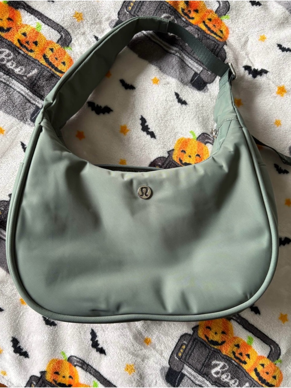 Lululemon City Essentials Shoulder Bag 4L Emerald Green